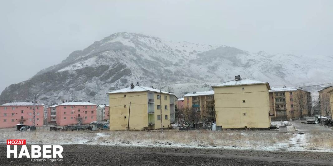Pülümür'de Kar, Köy Yollarını Kapattı 3